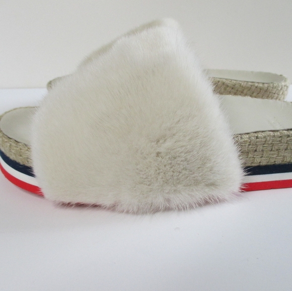 MONCLER Evelyn fur sandal slide size 39 NIB RARE - Picture 5 of 11